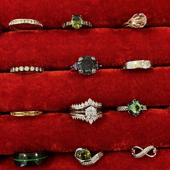 Big lot of 46 +10 piece, assorted, beautiful men’s, and ladies rings, jewelry - Picture 6 of 11